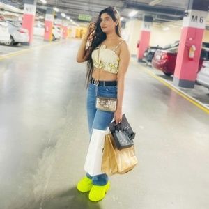 Meet your Posher, Shivani